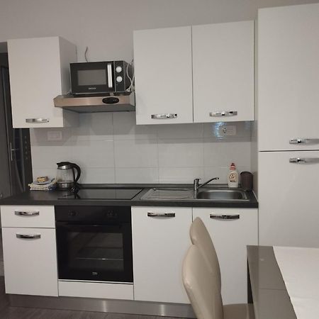 Apartman Adriatic 2 Διαμέρισμα Kaštela Εξωτερικό φωτογραφία